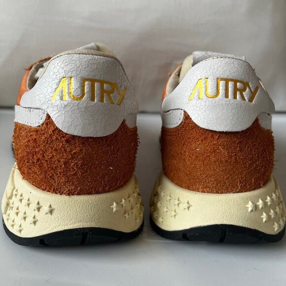 Autry NEW Reelwind Low Suede Leather Sneakers in Amberglow  display picture 1